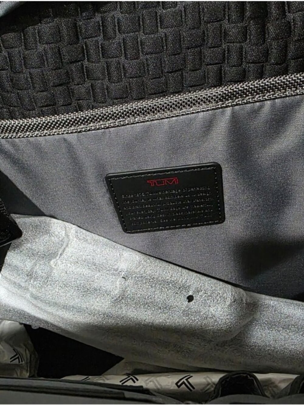 Tumi Alpha Compact Laptop Briefcase - Picture 7 of 10